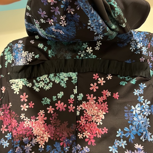 Vintage Lululemon Floral Jacket-NEW! - Picture 7 of 9
